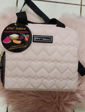 Brand New BETSEY JOHNSON LARGE DOMED QUILTED Insulated Lunch Tote